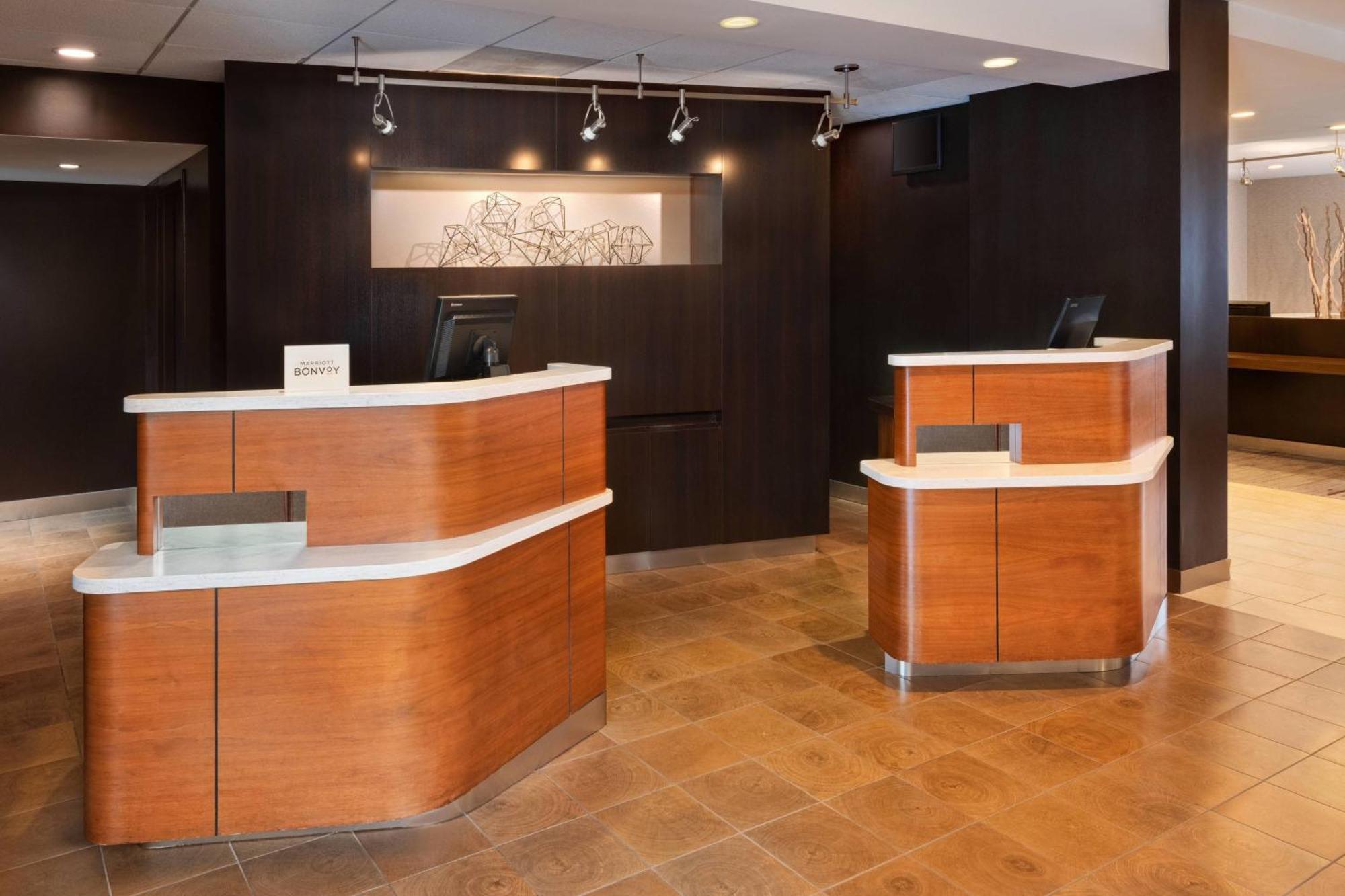 Courtyard By Marriott Atlanta Executive Park/Emory Hotel Exterior photo