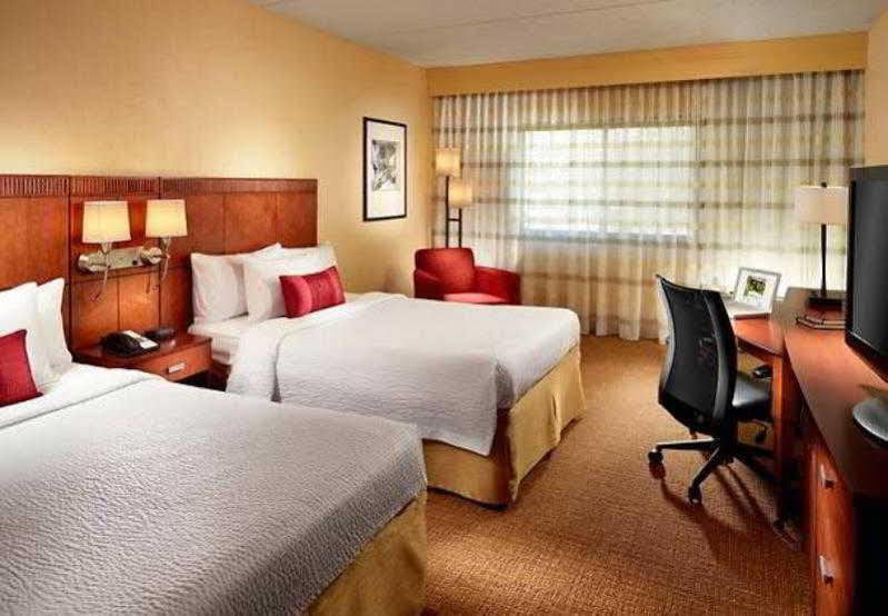 Courtyard By Marriott Atlanta Executive Park/Emory Hotel Exterior photo