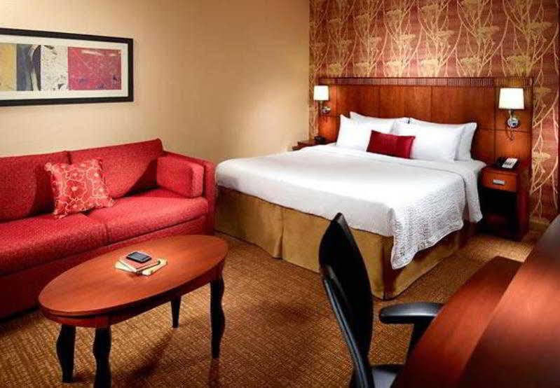 Courtyard By Marriott Atlanta Executive Park/Emory Hotel Exterior photo